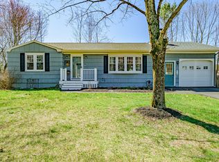 17 Spruce Ln, Gorham, ME 04038