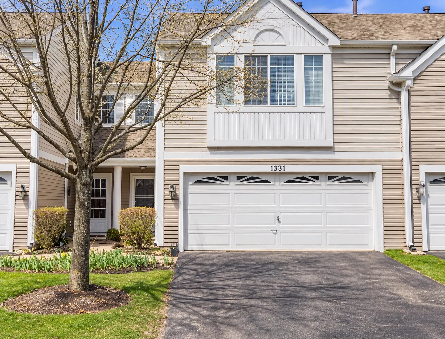 3 bed, 2.5 bath, $2,600 — Photo 1