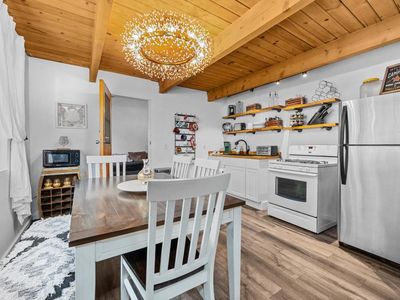 138 Leonard Ln, Sugarloaf, CA, 92386