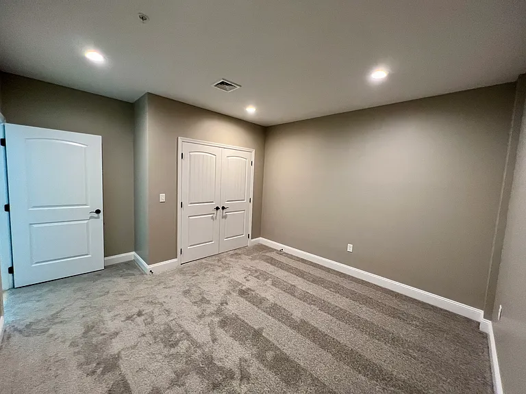 409 Lackawanna Ave #417 — Photo 6