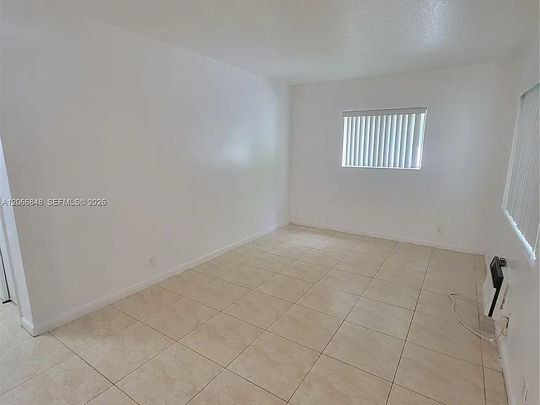 1708 N 16th Ave #3 — Photo 17