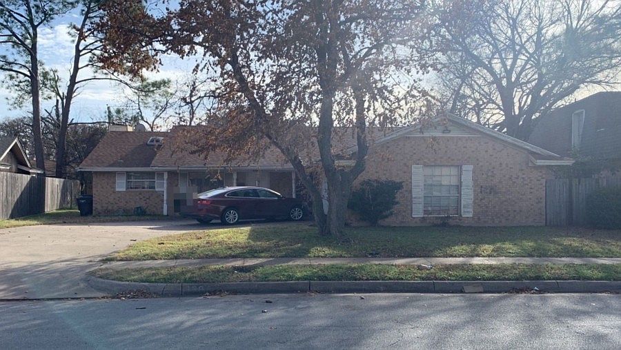 1st image of 6604 Gary Ln