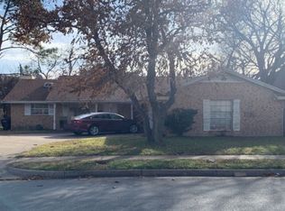 6604 Gary Ln, Fort Worth, TX 76112