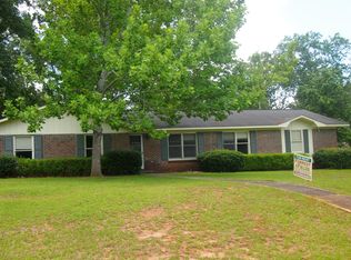 900 Monterey Ct, Dothan, AL 36303