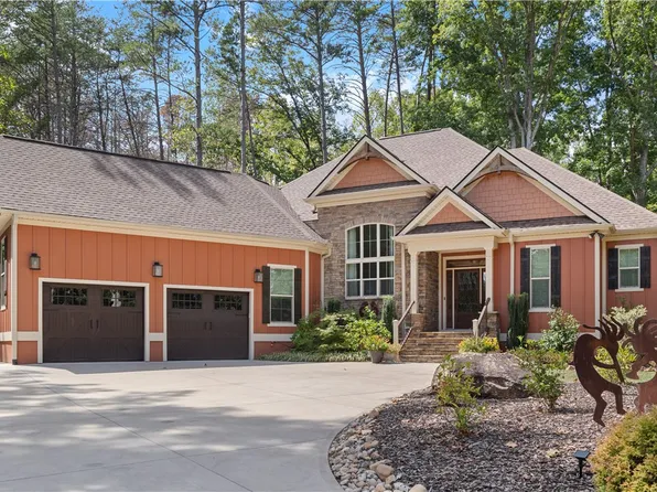 214 Talons Ridge Rd, Seneca, SC 29672