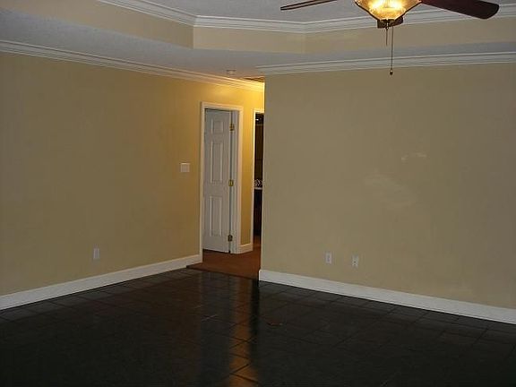 Greatroom to hallway