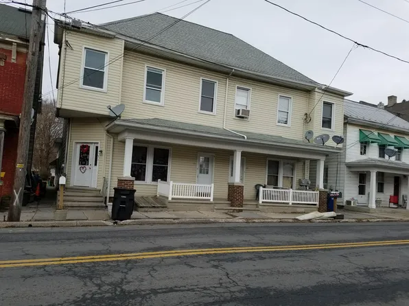 31 W Main St Floor 2, Newmanstown, PA 17073