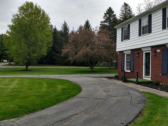 4th image of 1653 Algoma Dr