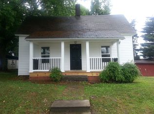 451 2nd St NW, Cleveland, TN 37311