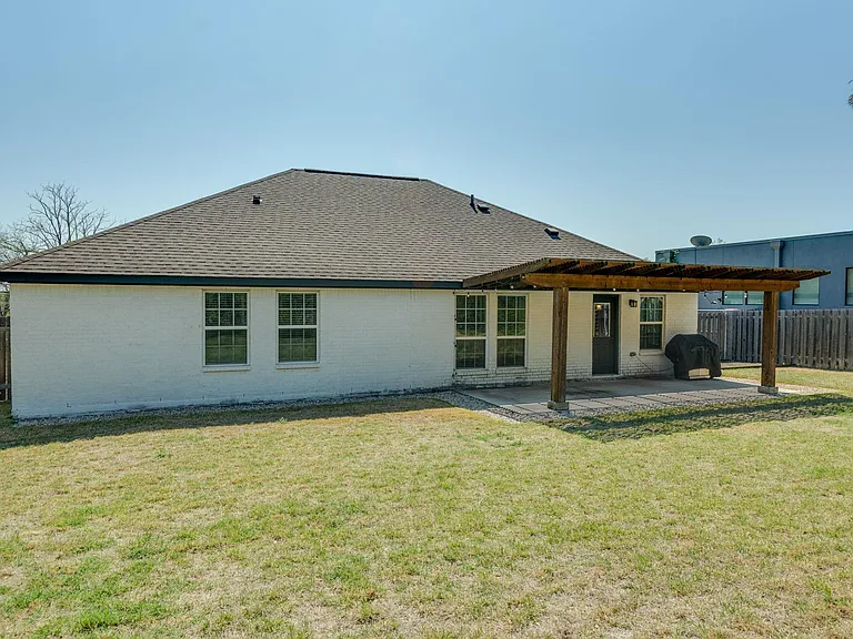 210 S Meadowlark St — Photo 35