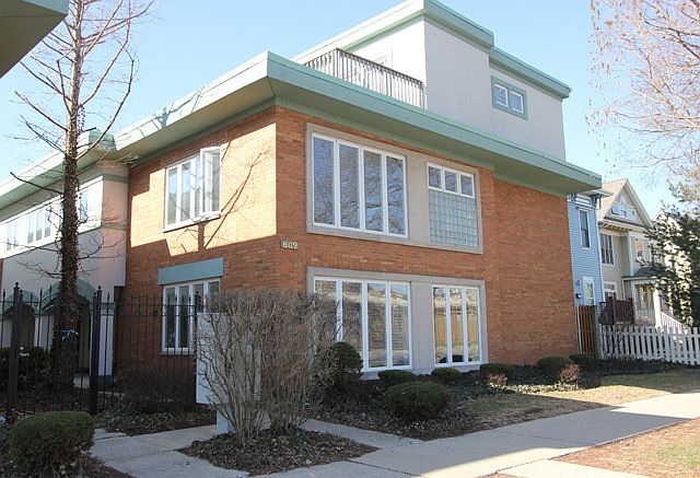 1st image of 609 South Blvd APT C