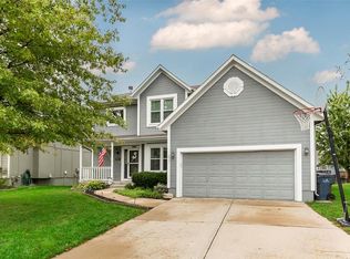 1017 N Crest Dr, Olathe, KS 66061