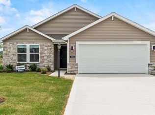 802 Pleasant Hill Pl, Fort Wayne, IN 46818