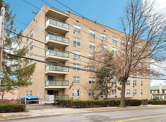 2nd image of 377 Westchester Ave #6K