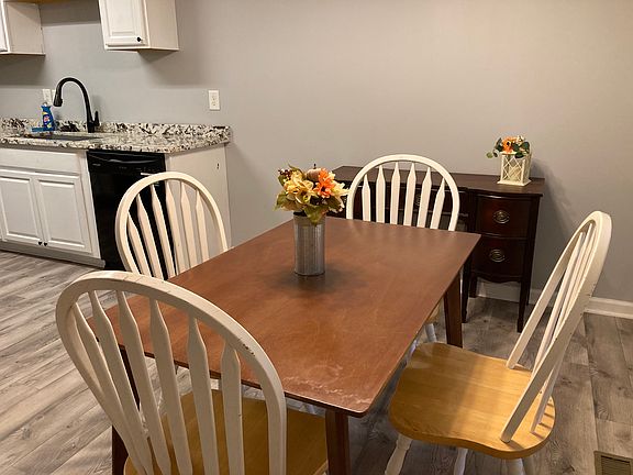 2nd image of 1104 Rock St #1