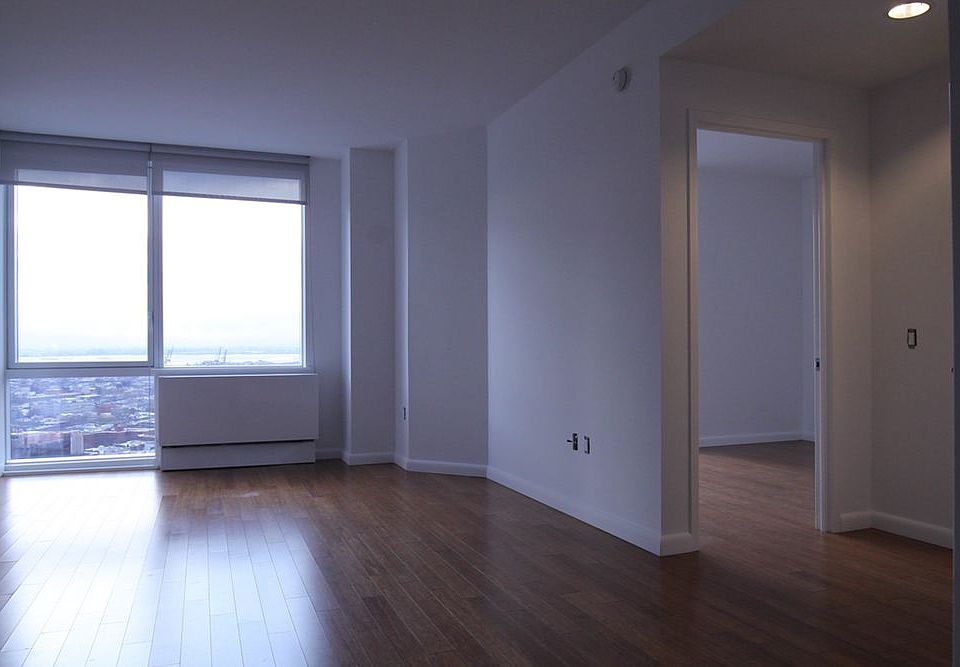 1st image of 66 Rockwell Pl APT 20H