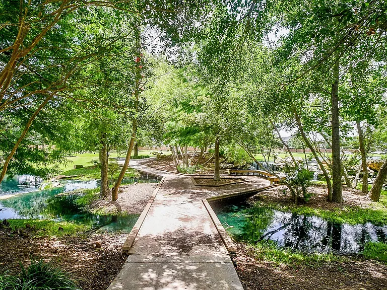 28426 Rolling Ridge Dr — Photo 45