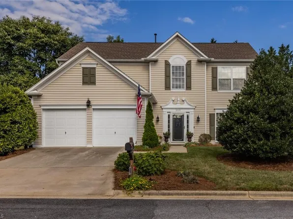 3321 Cornelia Ct, Jamestown, NC 27282