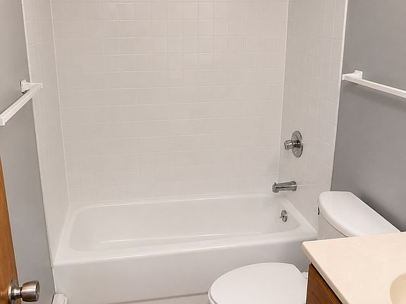 4th image of 4151 E University Ave APT 2