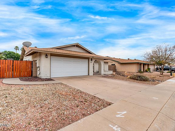3rd image of 5831 W CAMPO BELLO Drive