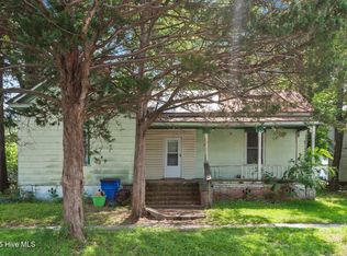 805 N McLewean St, Kinston, NC 28501