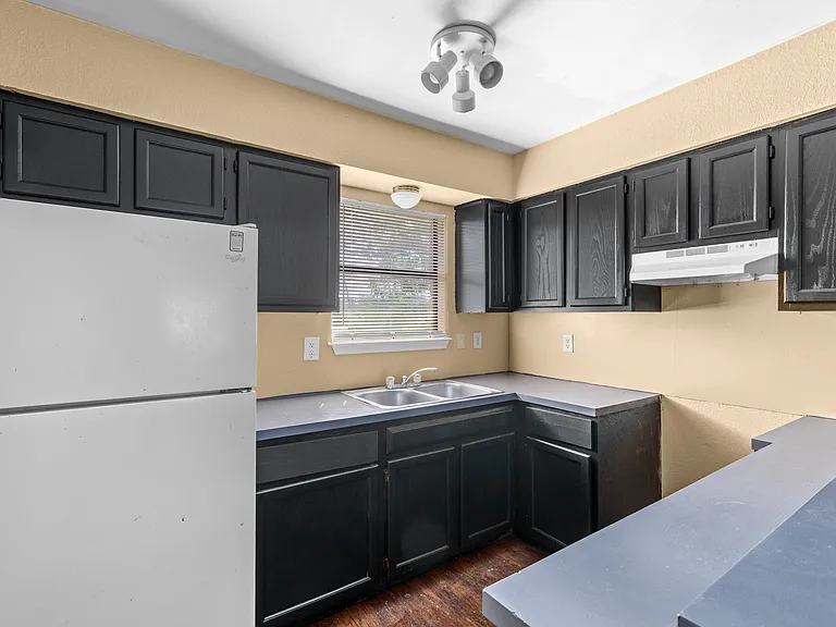 Northridge Apartments — Photo 17
