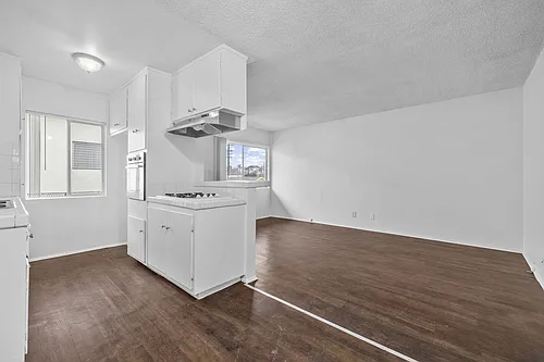 3247 Santa Ana St Photo 1