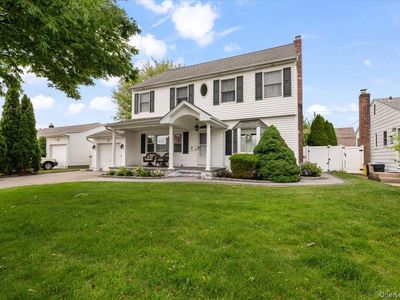 4 Westbury Avenue, Plainview, NY, 11803