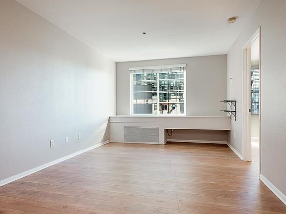 4th image of 1435 India St Unit 513