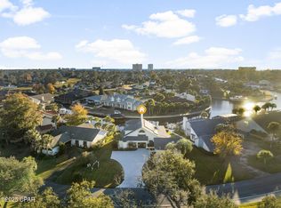 397 Wahoo Rd, Panama City Beach, FL 32408