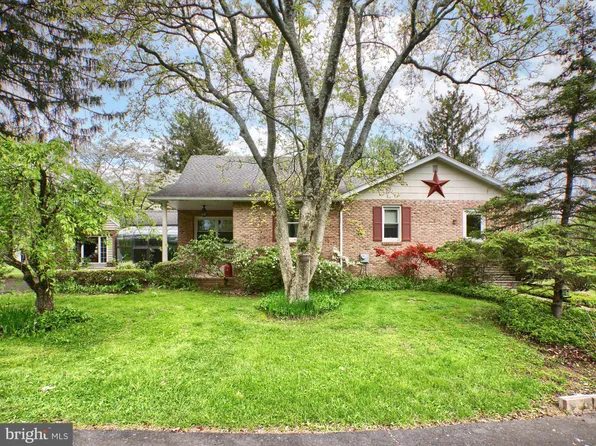 120 Zieglerville Rd, Spring Mount, PA 19473