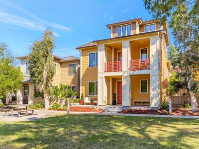 405 Spruce Ln, Palo Alto, CA, 94306