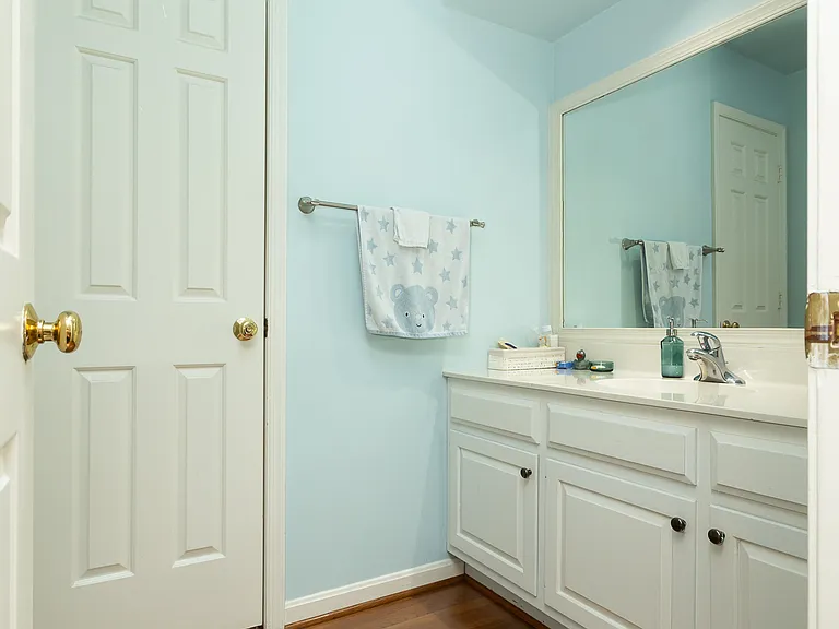 8809 Saunders Ln — Photo 9