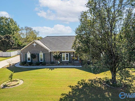 5th image of 108 Hidden Creek Dr