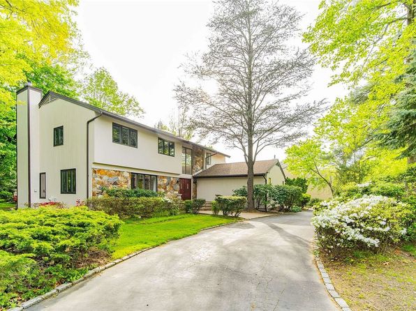12 Bolton Dr