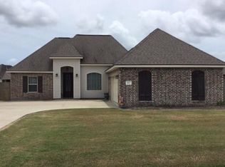 413 6th St, Iowa, LA 70647