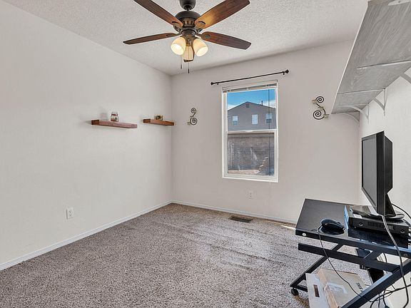 5th image of 1852 Gallinas Rd NE