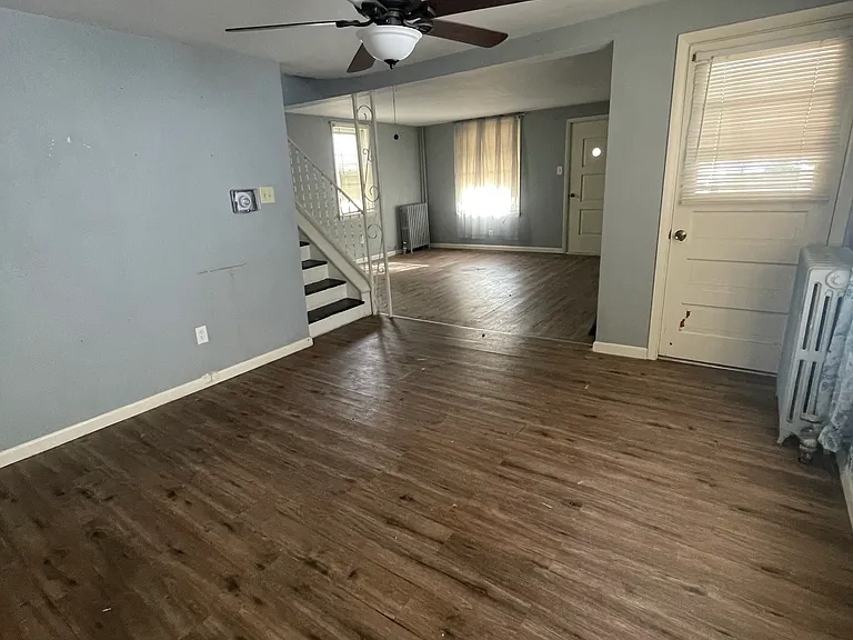 65 Courtright Ave — Photo 2
