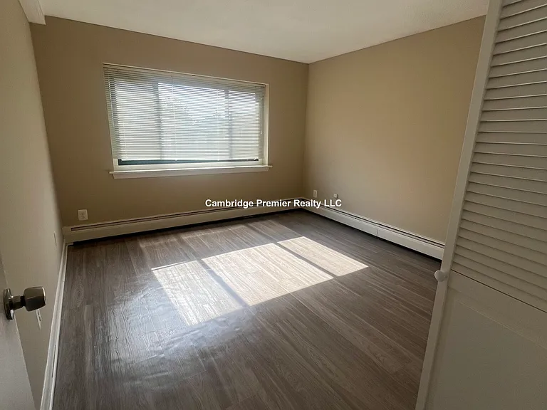 379 Harvard St #26 — Photo 9