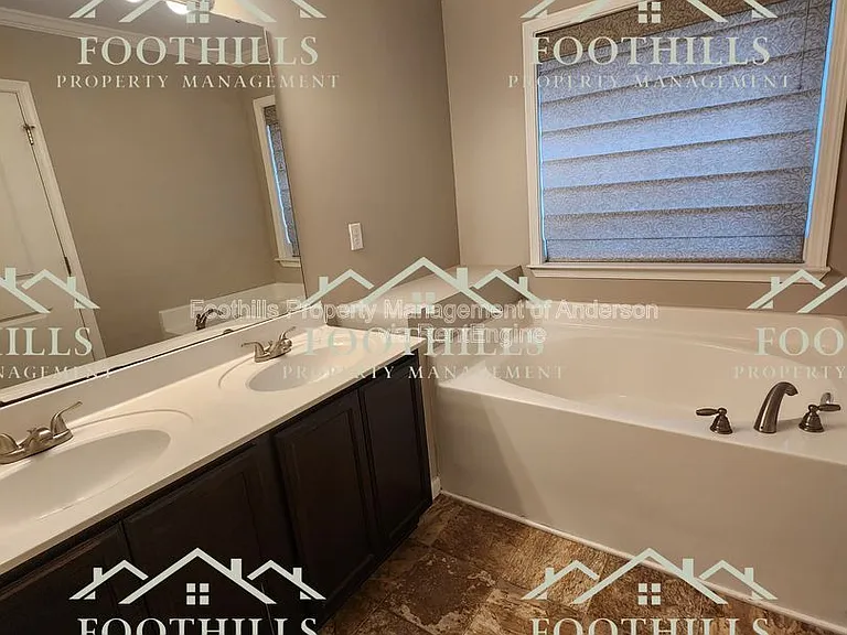 1027 Whirlaway Cir — Photo 16