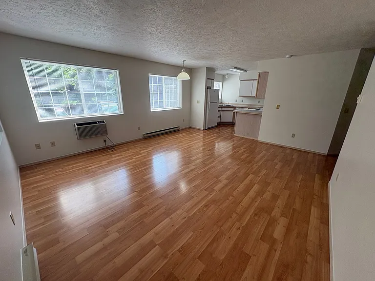 705 S Jefferson St — Photo 17