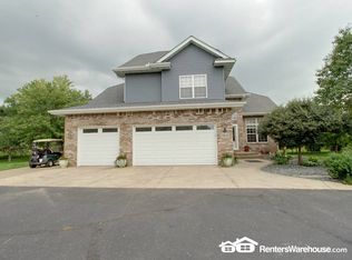 1016 220th St W, Farmington, MN 55024