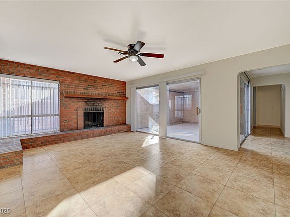 2nd image of 6413 Ironbark Ln