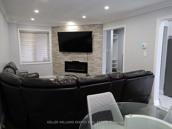4th image of 93 McMann Cres