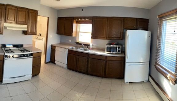 2nd image of 300 N Edgewood Ave