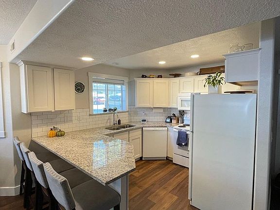 2nd image of 1169 W 1295 S