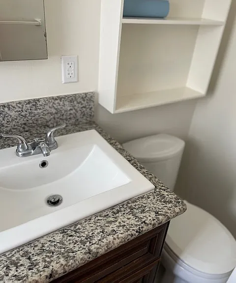 4745 Beverly Blvd #1 — Photo 5
