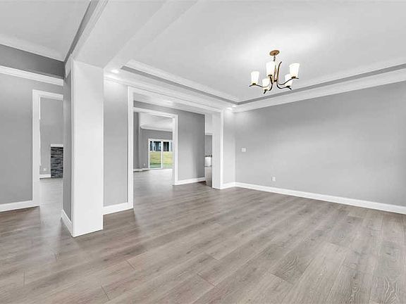 3rd image of 7 Arancio Ct