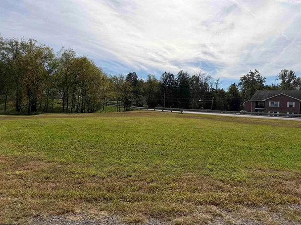 W Olive St, Bridgeport, WV 26330