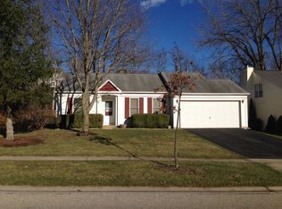 1615 Charles Ave, Algonquin, IL 60102